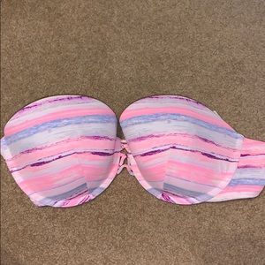Victoria’s Secret bathing suit top 34DD